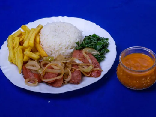 Calabresa acebolada do Restaurante do Baleia